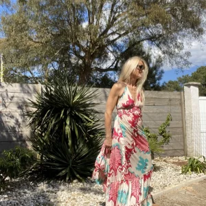 Robe longue fluide dos nu bohème
