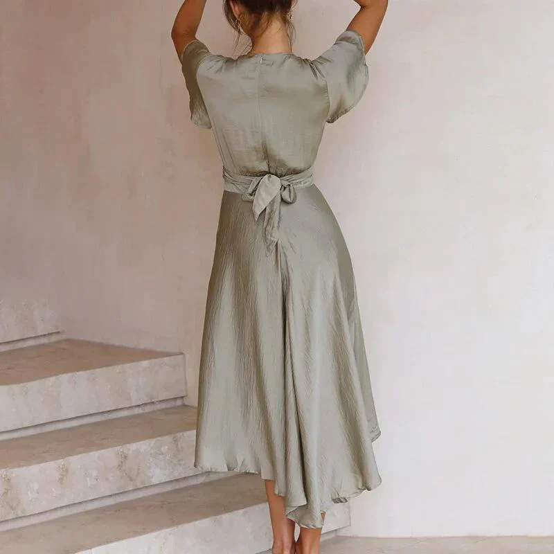 Robe Longue Unicolore à Finition Brillante pour Femme | Idéale pour les Événements d'Été et les Soirées – Image 3