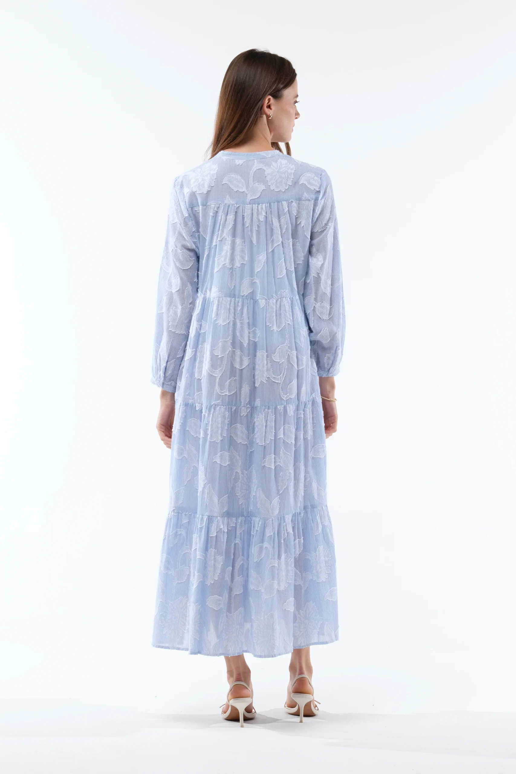 Claudia – Image 2