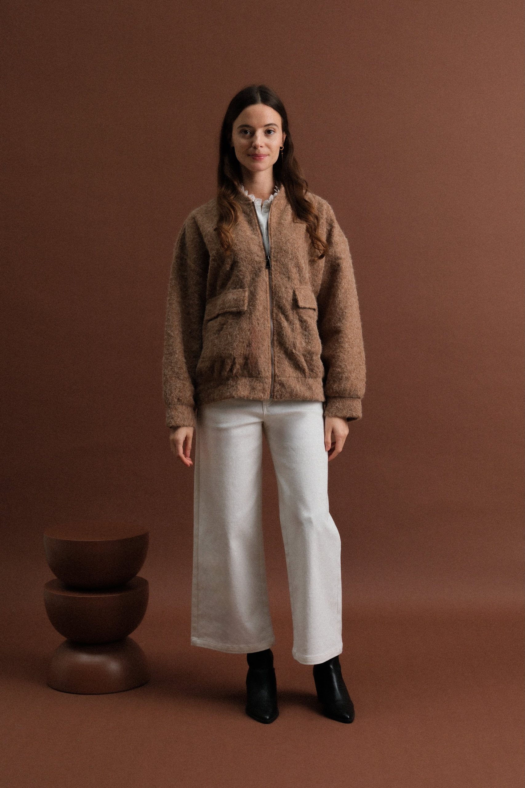 63836 Beige – Image 3