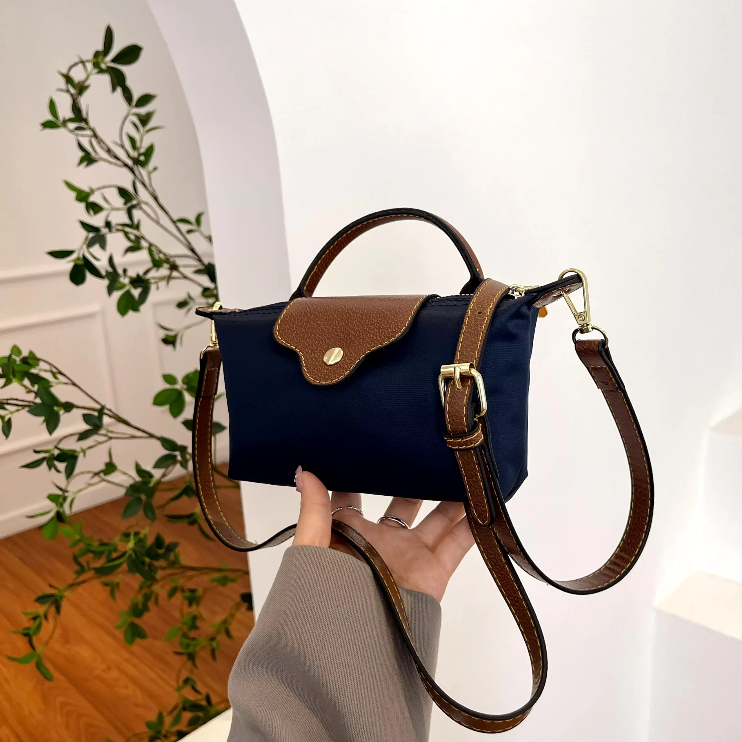 Mini-Sac avec Bandoulière Réglable pour Femme | Idéal pour Le Quotidien Et Les Sorties – Image 6