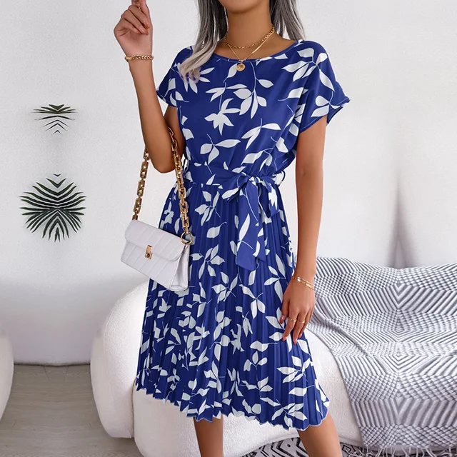 Robe d’Été à Motif Fleuri Bleu avec Coupe Aérée pour Femme | Idéale pour les Journées Chaudes – Image 3