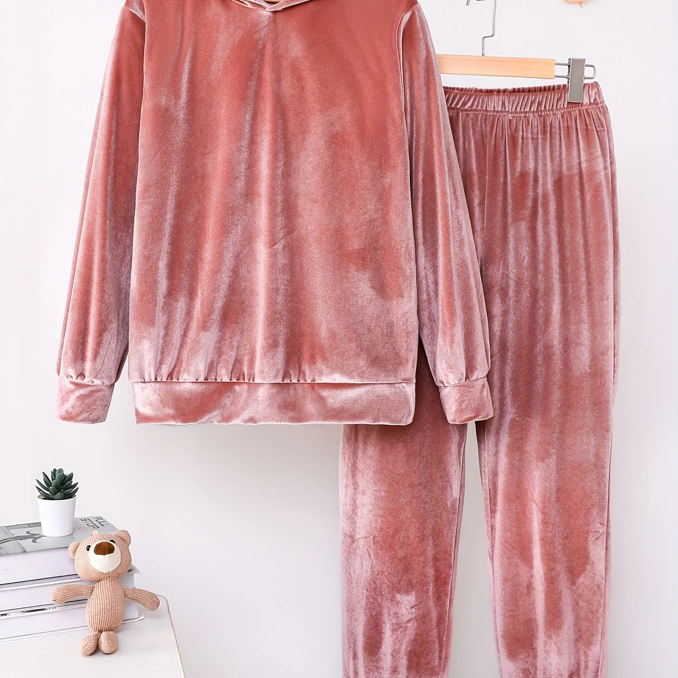Ensemble De Survêtement avec Sweat À Capuche Et Pantalon pour Femme | Idéal pour Les Activités Quotidiennes – Image 4