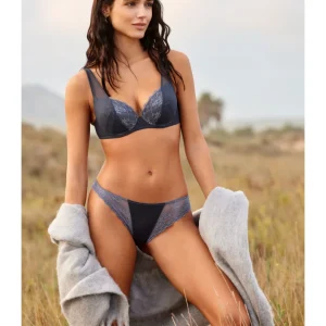 Culotte brésilienne dentelle bleu violet