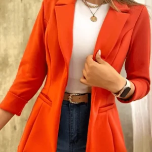 Blazer Cintré avec Poches Fonctionnelles pour Femme | Idéal pour le Travail et le Quotidien